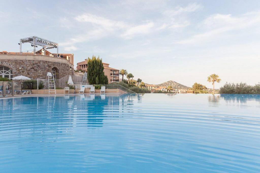 Dans Un Cadre D'Exception, Vue Mer Panoramique A Agay Cote D'Azur, Village Vacances Cap Esterel, T2 Avec Jardin, Golf, Climatisation, Wifi, 5 Piscines Saint-Raphaël Exterior foto